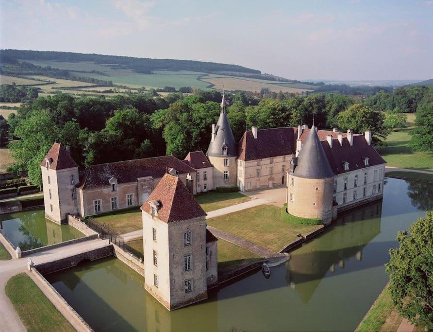 Le Relais Vandenesse-en-Auxois Exterior foto